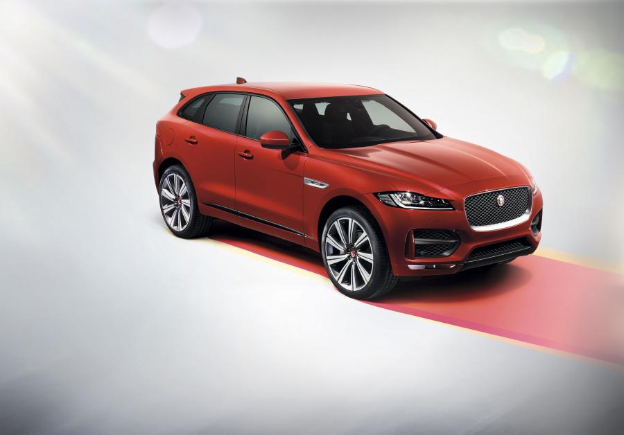  Jaguar F-Pace R-Sport 2016 года  (фото 28 из 30)